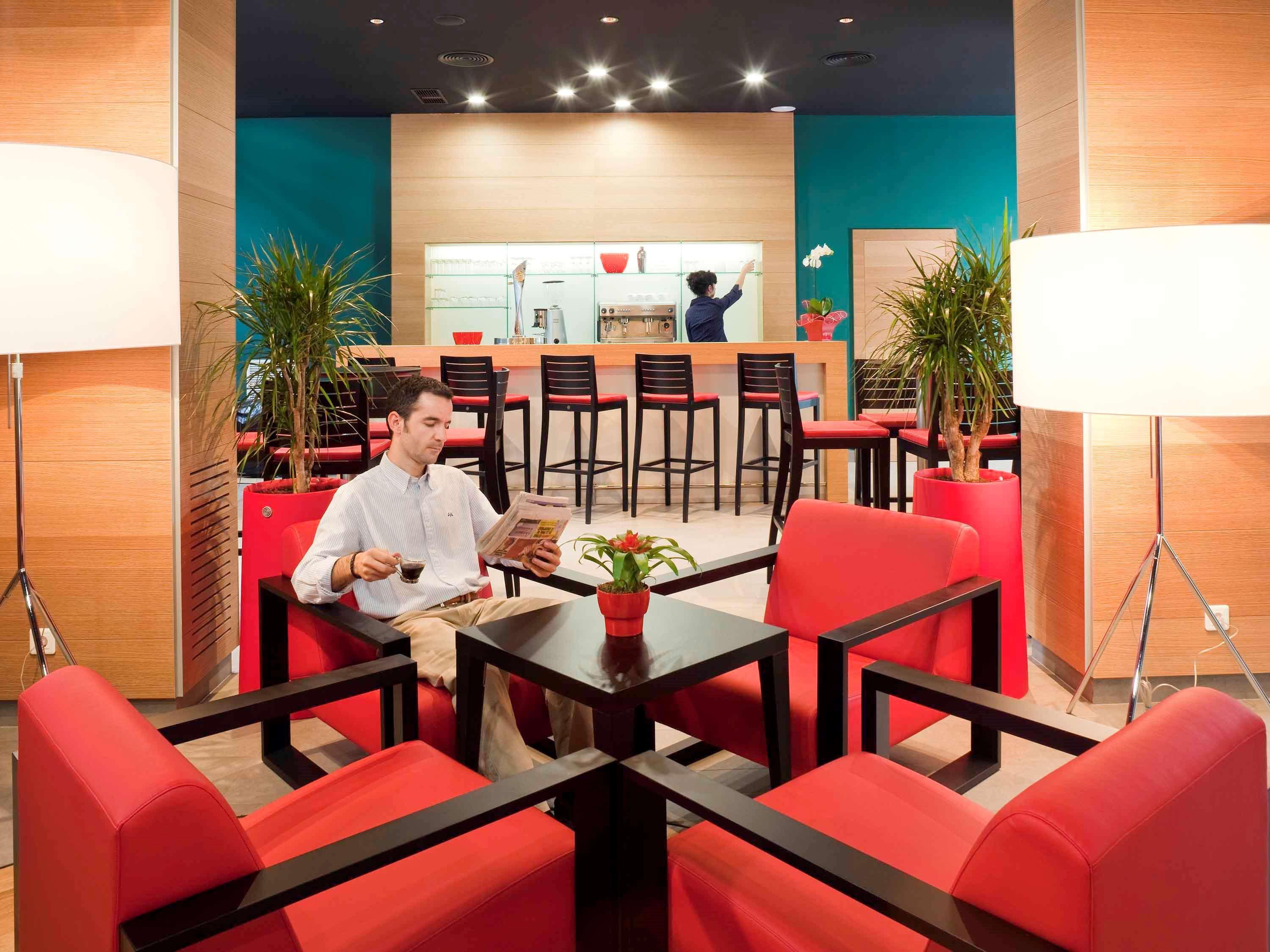 Ibis Plaza Glòries 22@ 2*