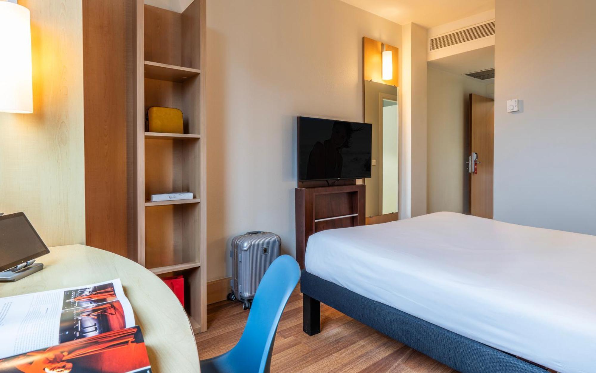 Ibis Plaza Glòries 22@ 2*