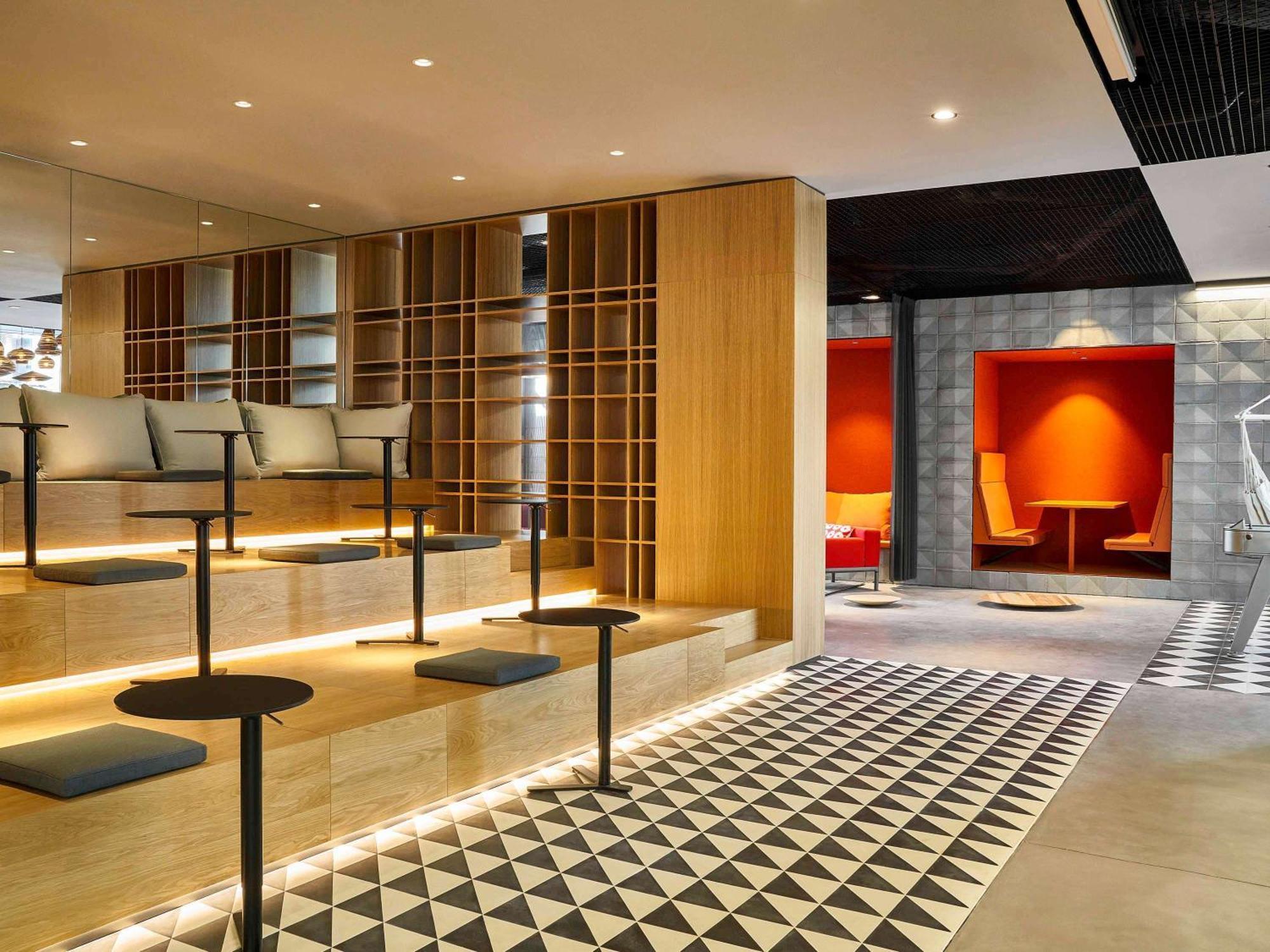 Ibis Plaza Glòries 22@ 2*